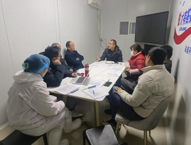 蜜柚污版APP团队组织召开一场关于“提升蜜柚污版APP加工质量”的专项会议