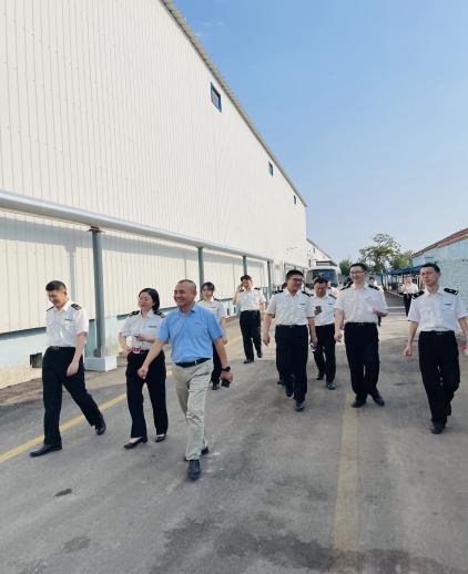 健达公司为滨州海关新关员开展参观培训活动